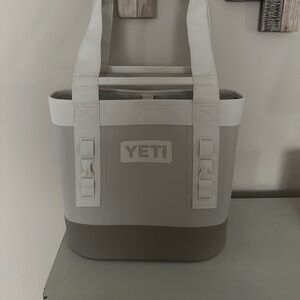 Yeti Camino 20 Cape Taupe